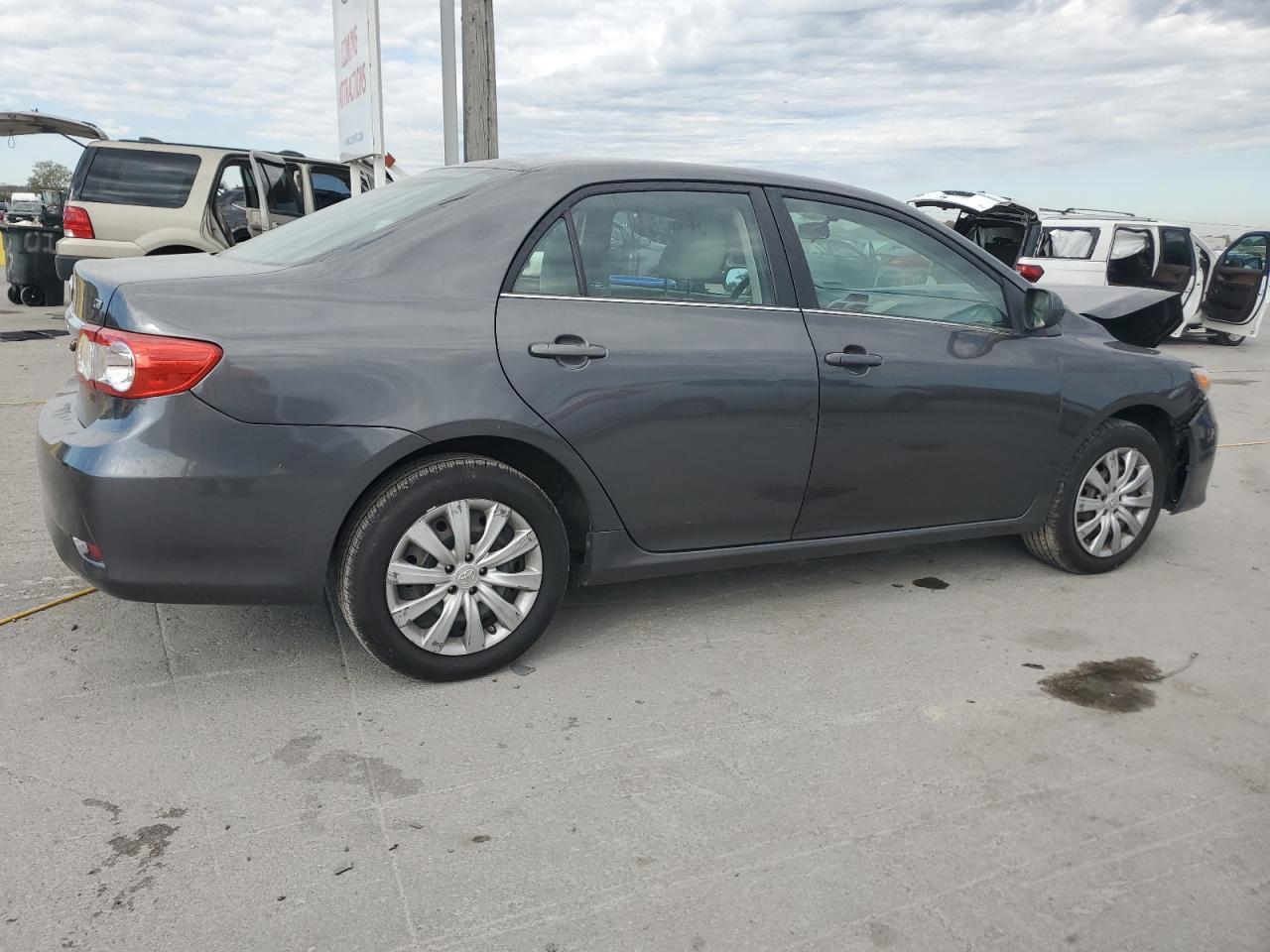2013 TOYOTA COROLLA