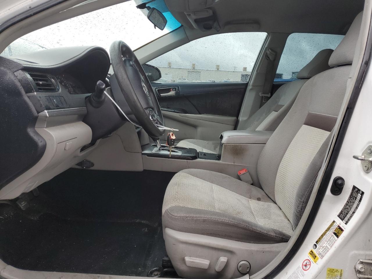 2014 TOYOTA CAMRY