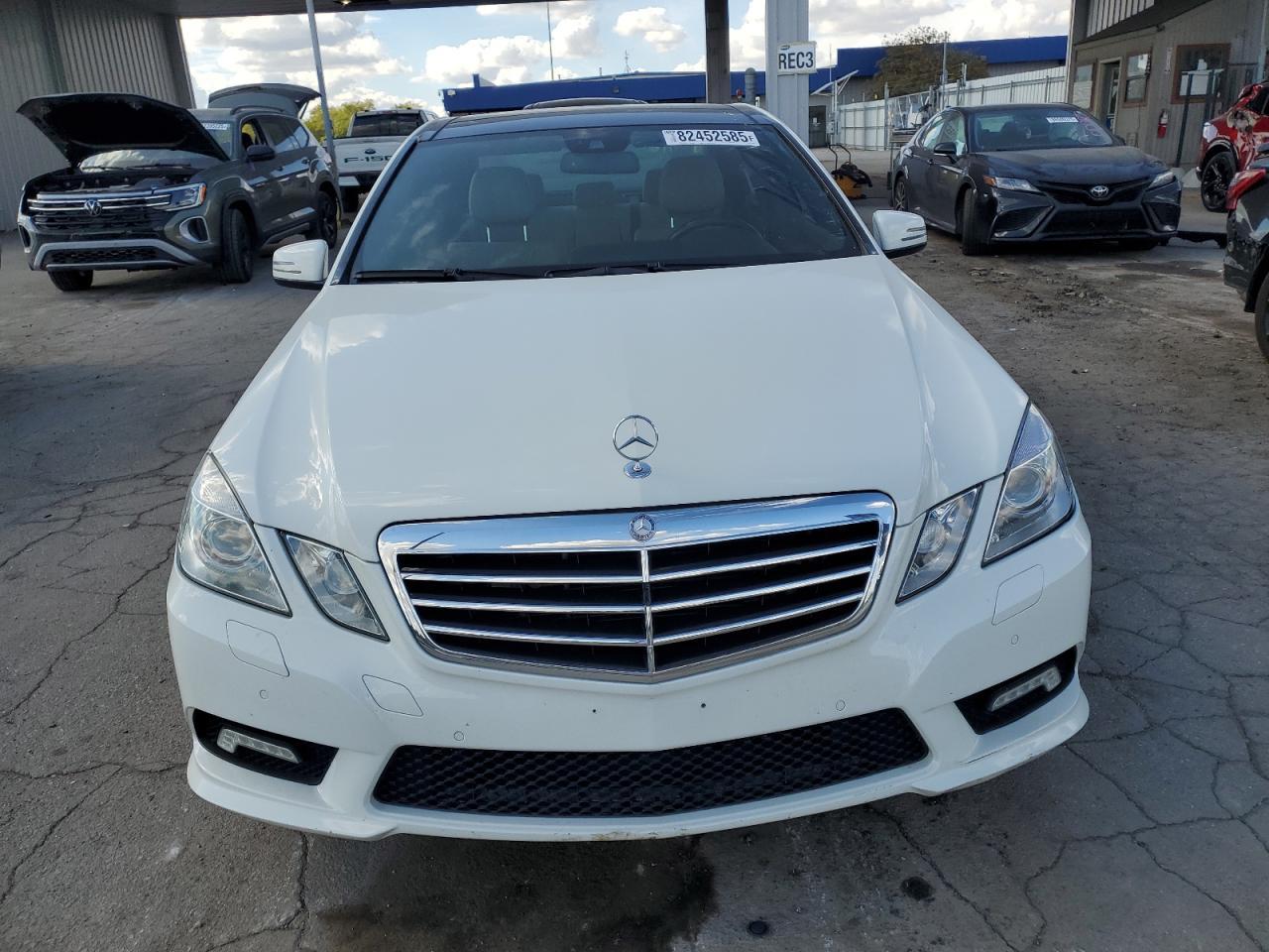 2011 MERCEDES-BENZ E-Class