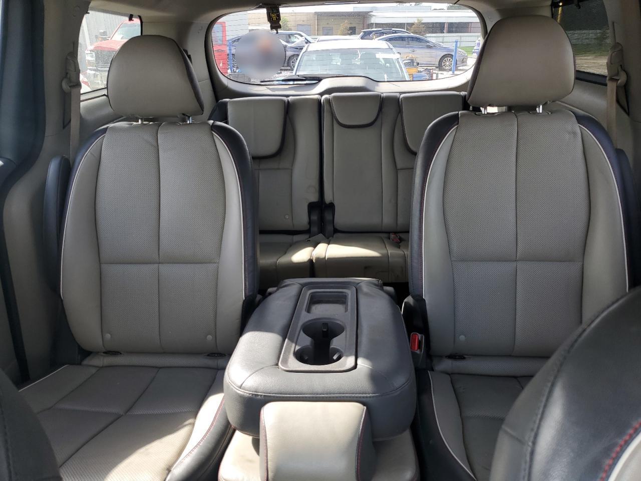 2017 KIA SEDONA