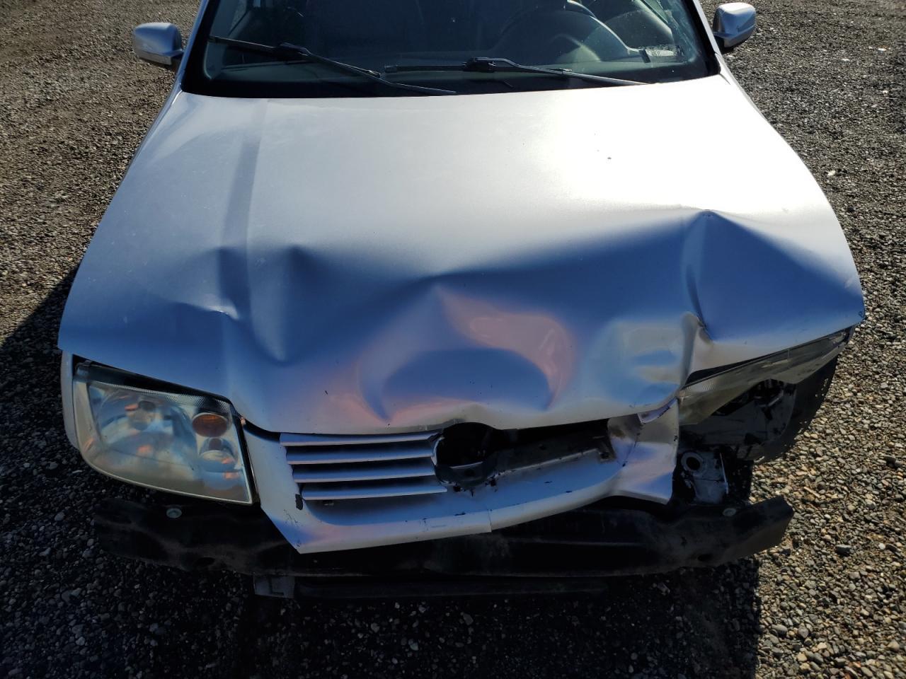 2003 VOLKSWAGEN JETTA