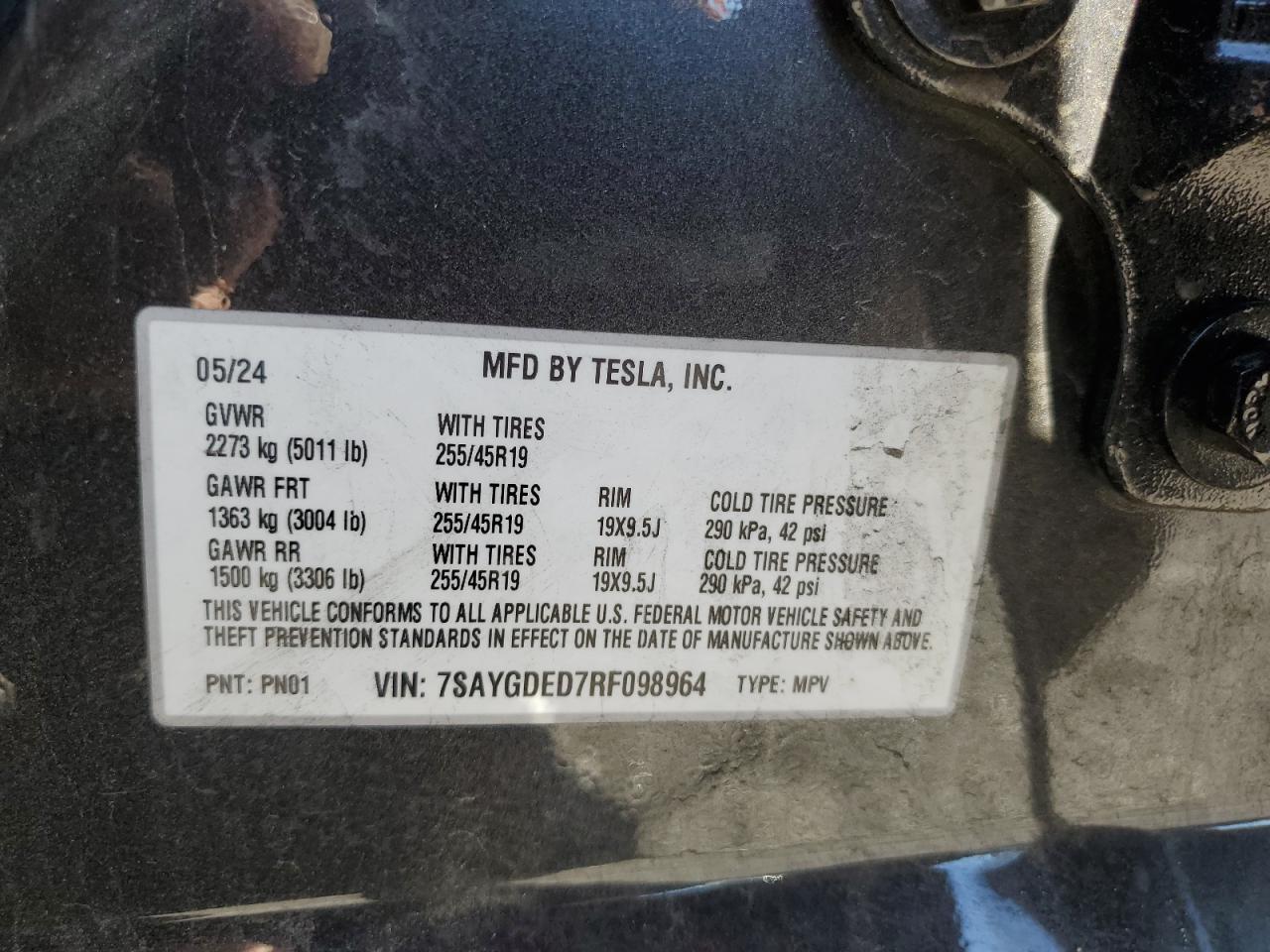2024 TESLA MODEL Y