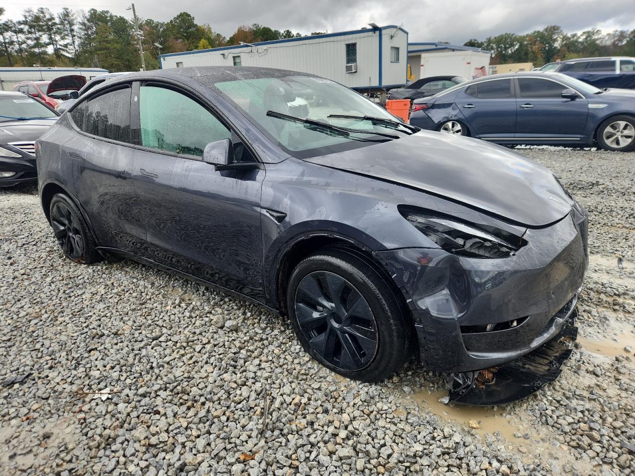 2024 TESLA MODEL Y