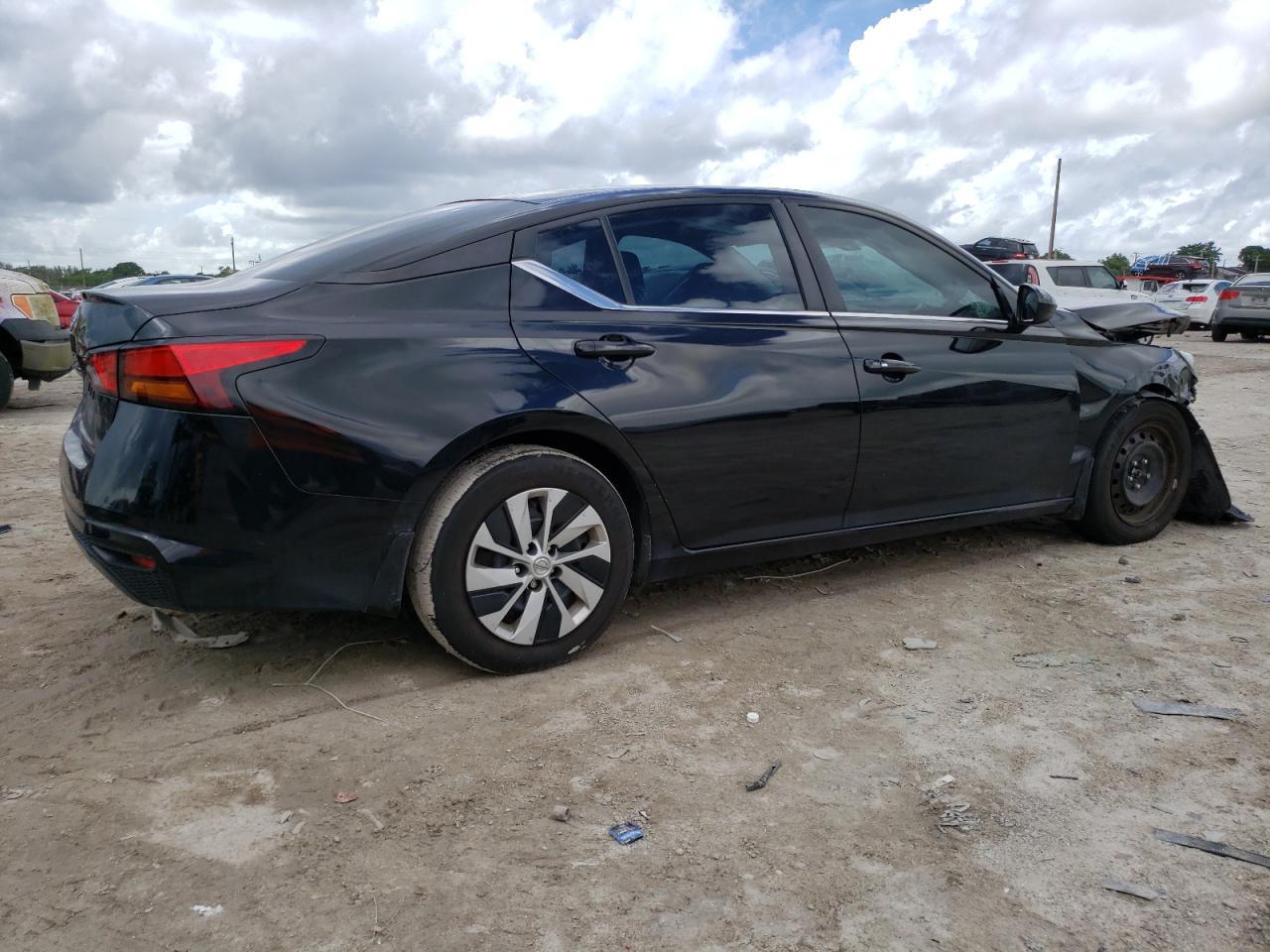 2022 NISSAN ALTIMA