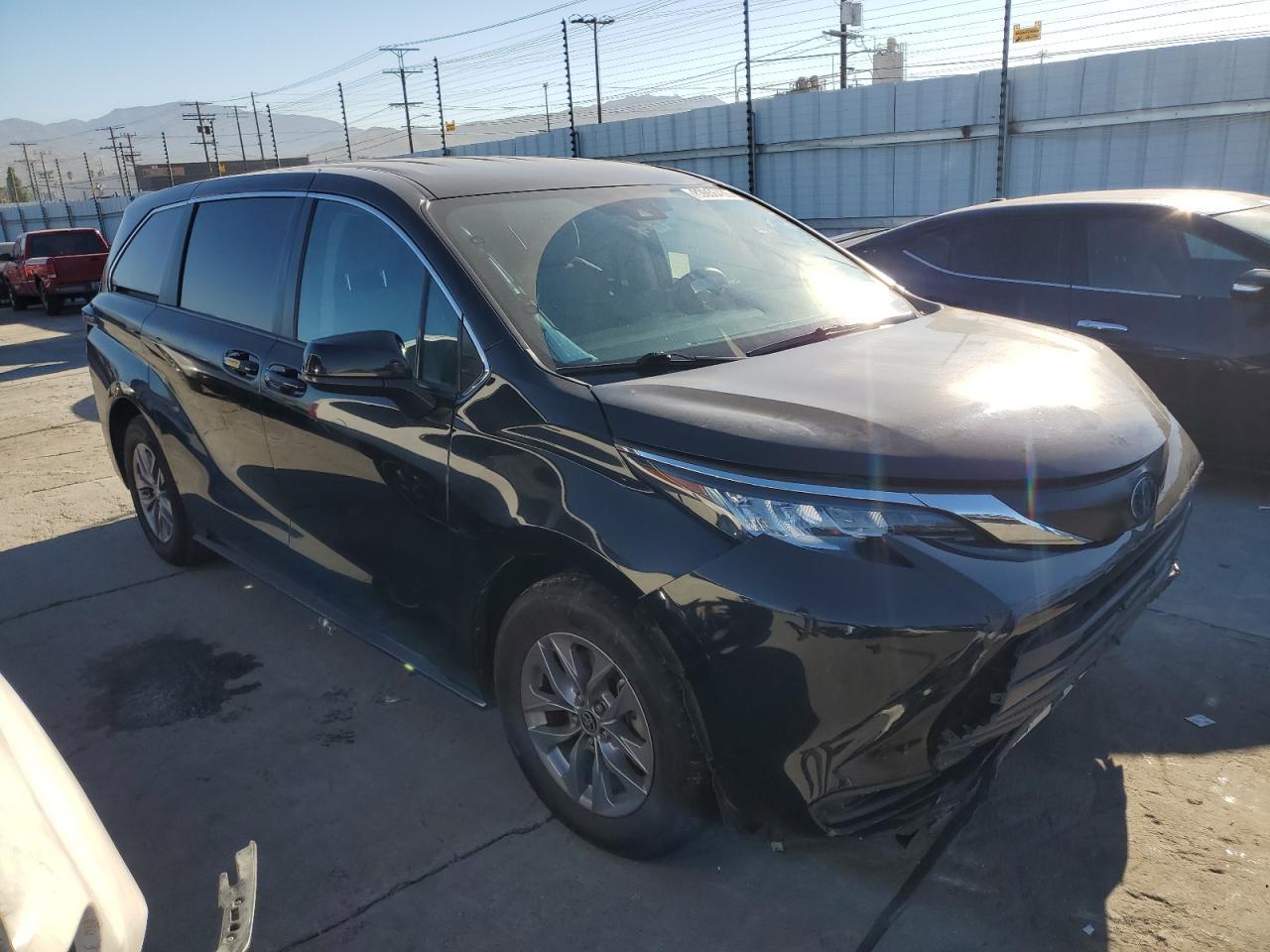 2023 TOYOTA SIENNA