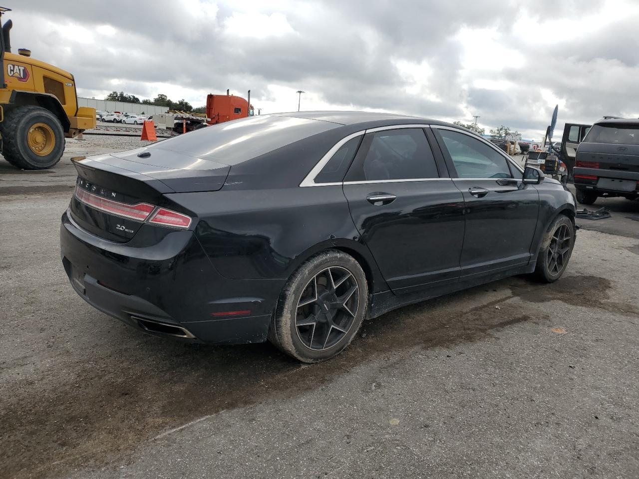2016 LINCOLN MKZ