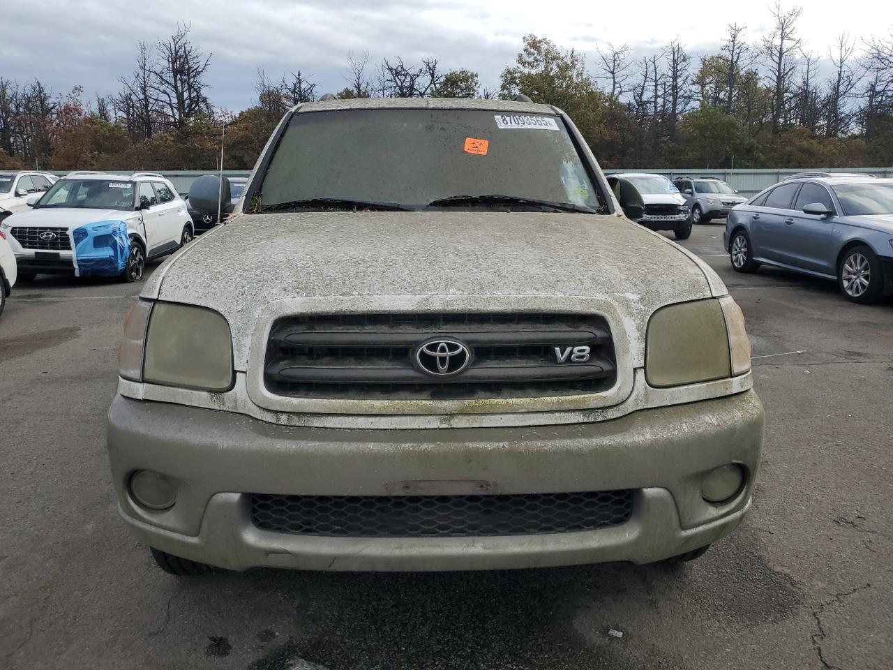 2002 TOYOTA Sequoia