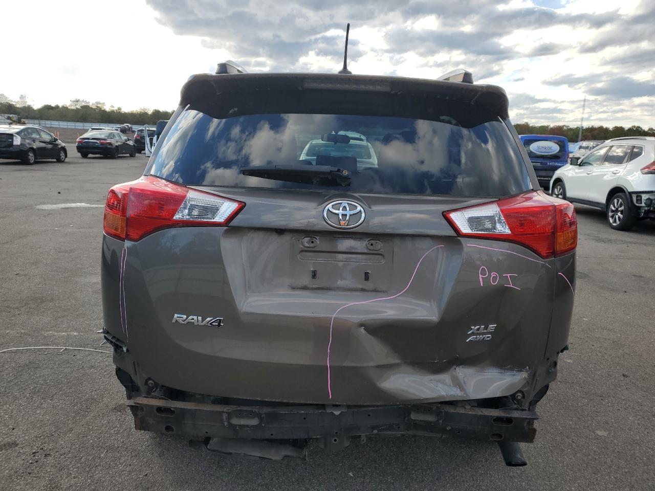 2015 TOYOTA RAV4