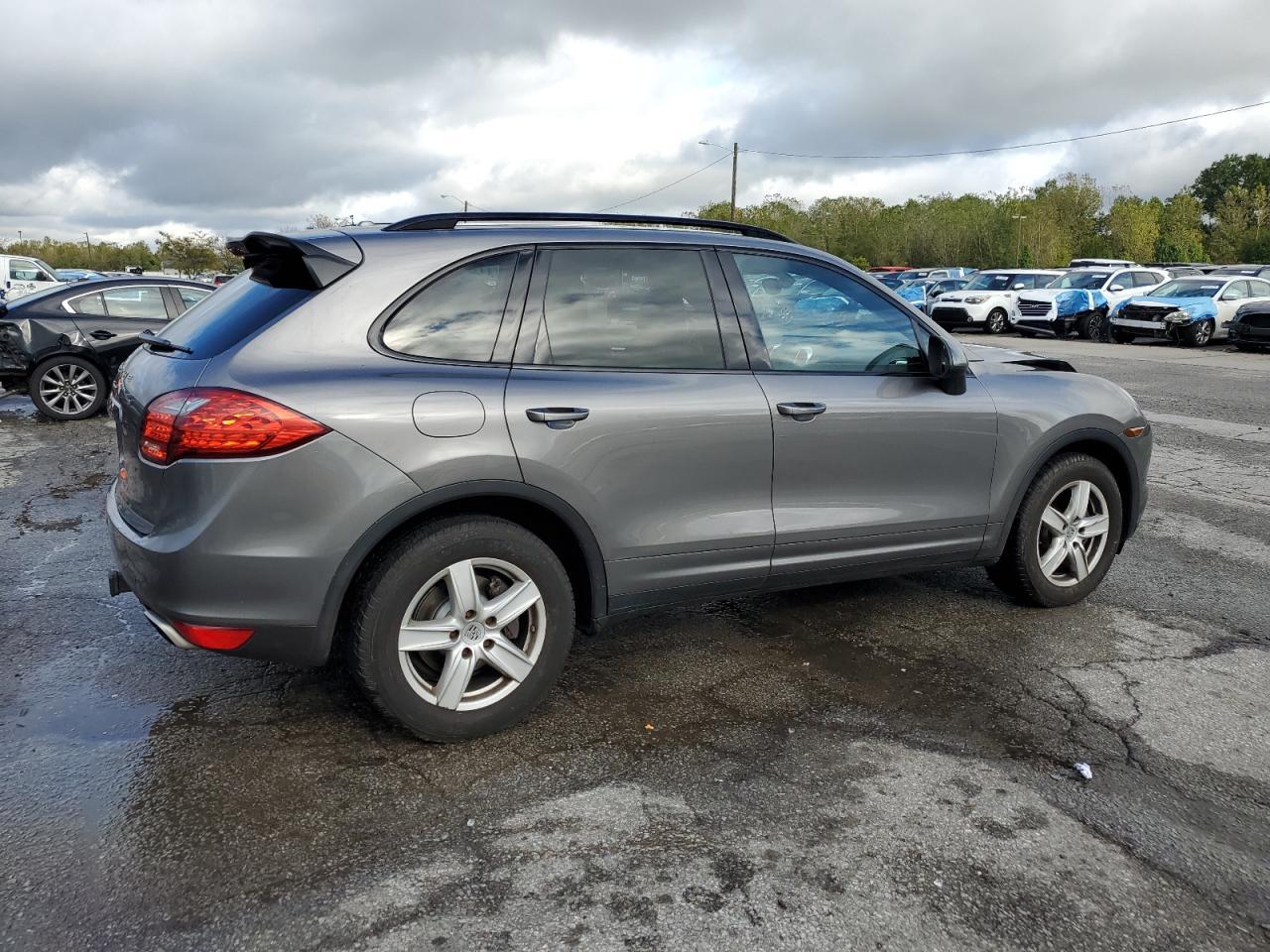 2012 PORSCHE CAYENNE