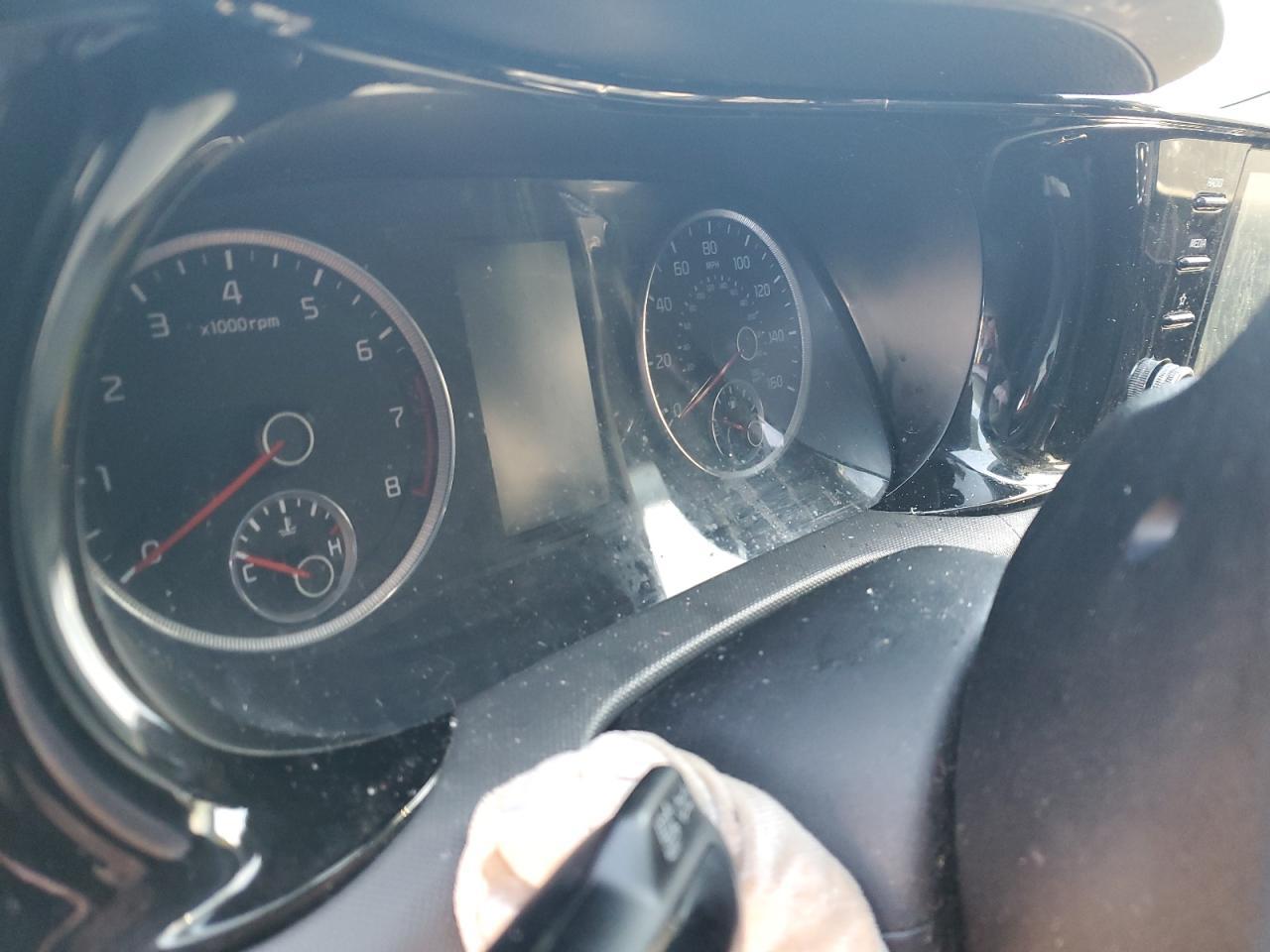 2022 KIA K5
