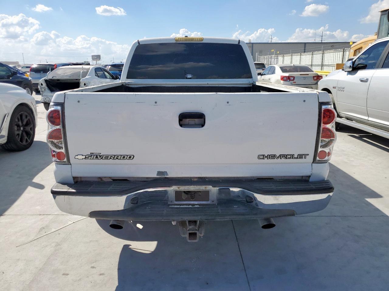 2004 CHEVROLET Silverado