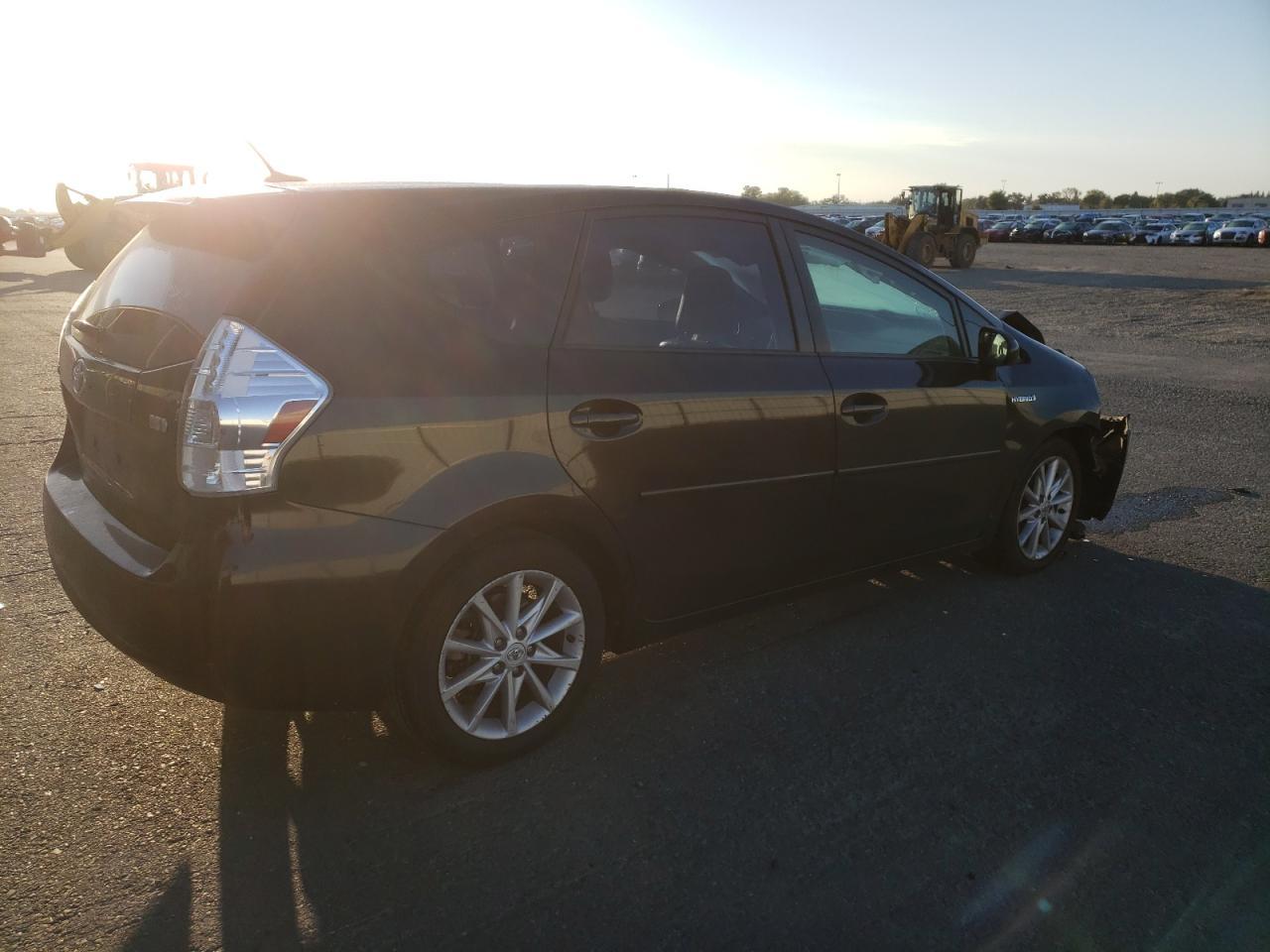 2012 TOYOTA PRIUS V