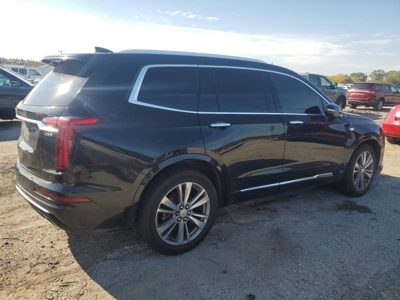 2020 CADILLAC XT6