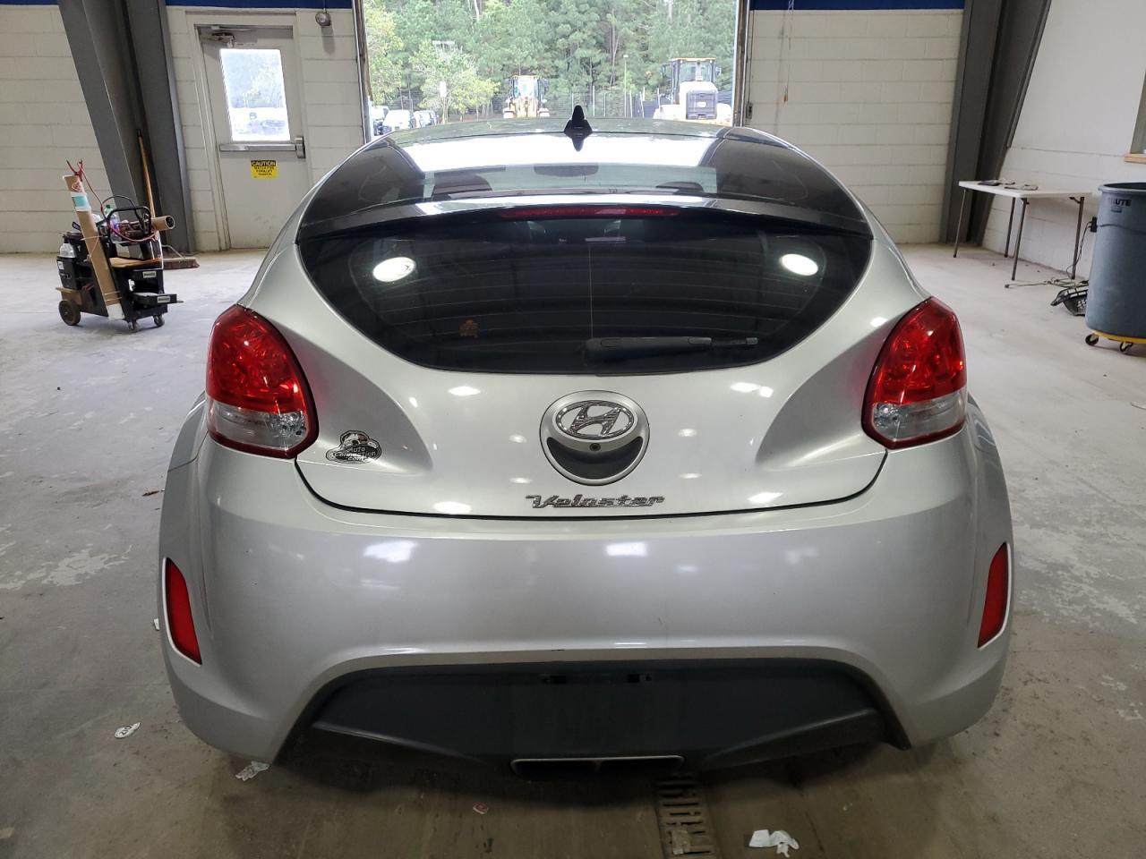 2016 HYUNDAI VELOSTER