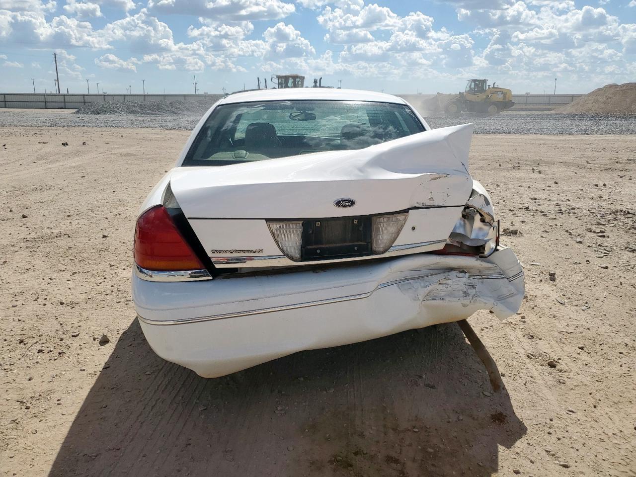 2003 FORD Crown Victoria
