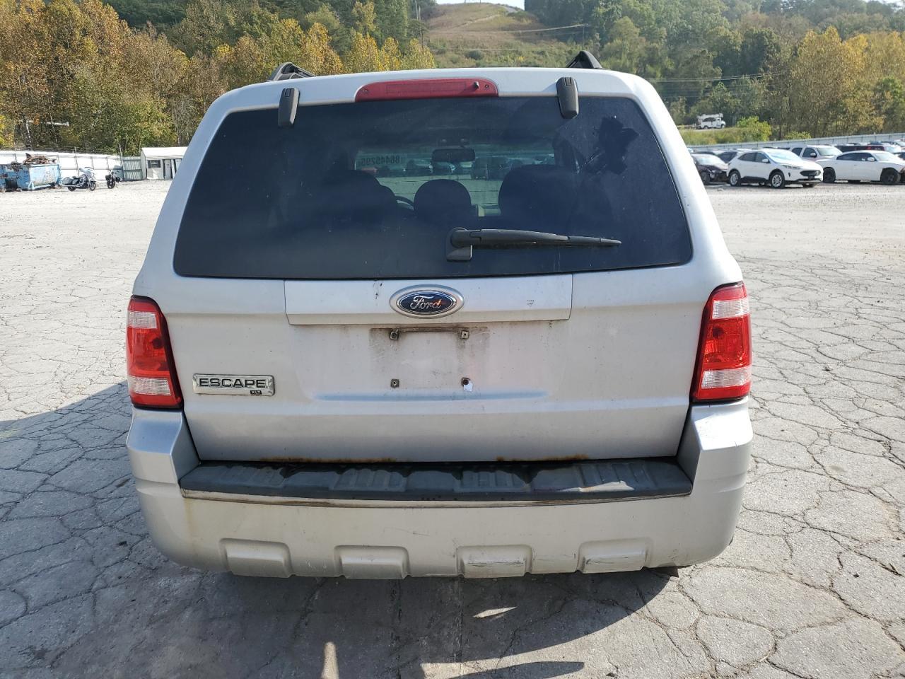 2009 FORD ESCAPE