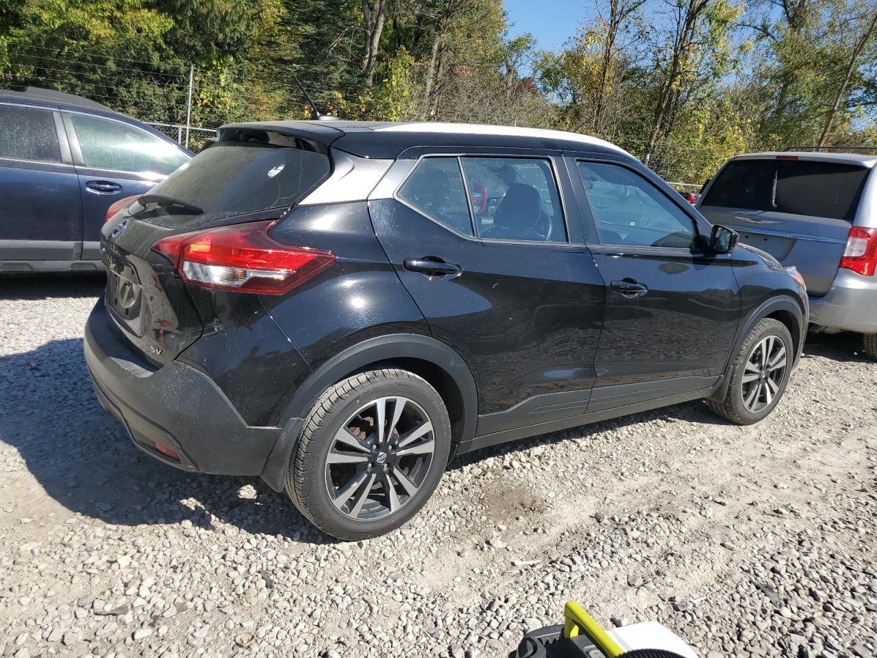2019 NISSAN KICKS