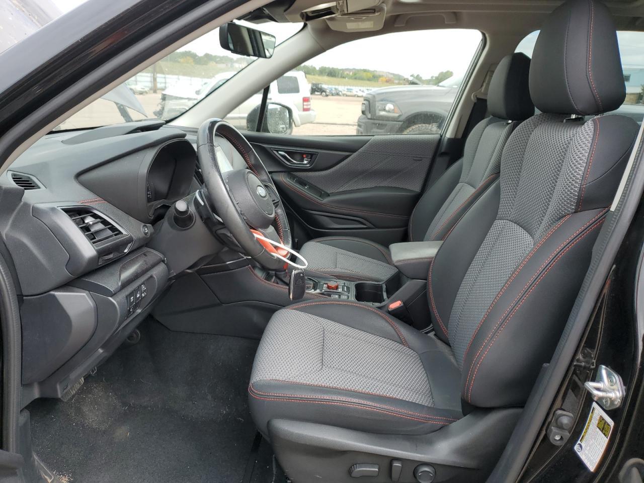 2022 SUBARU FORESTER