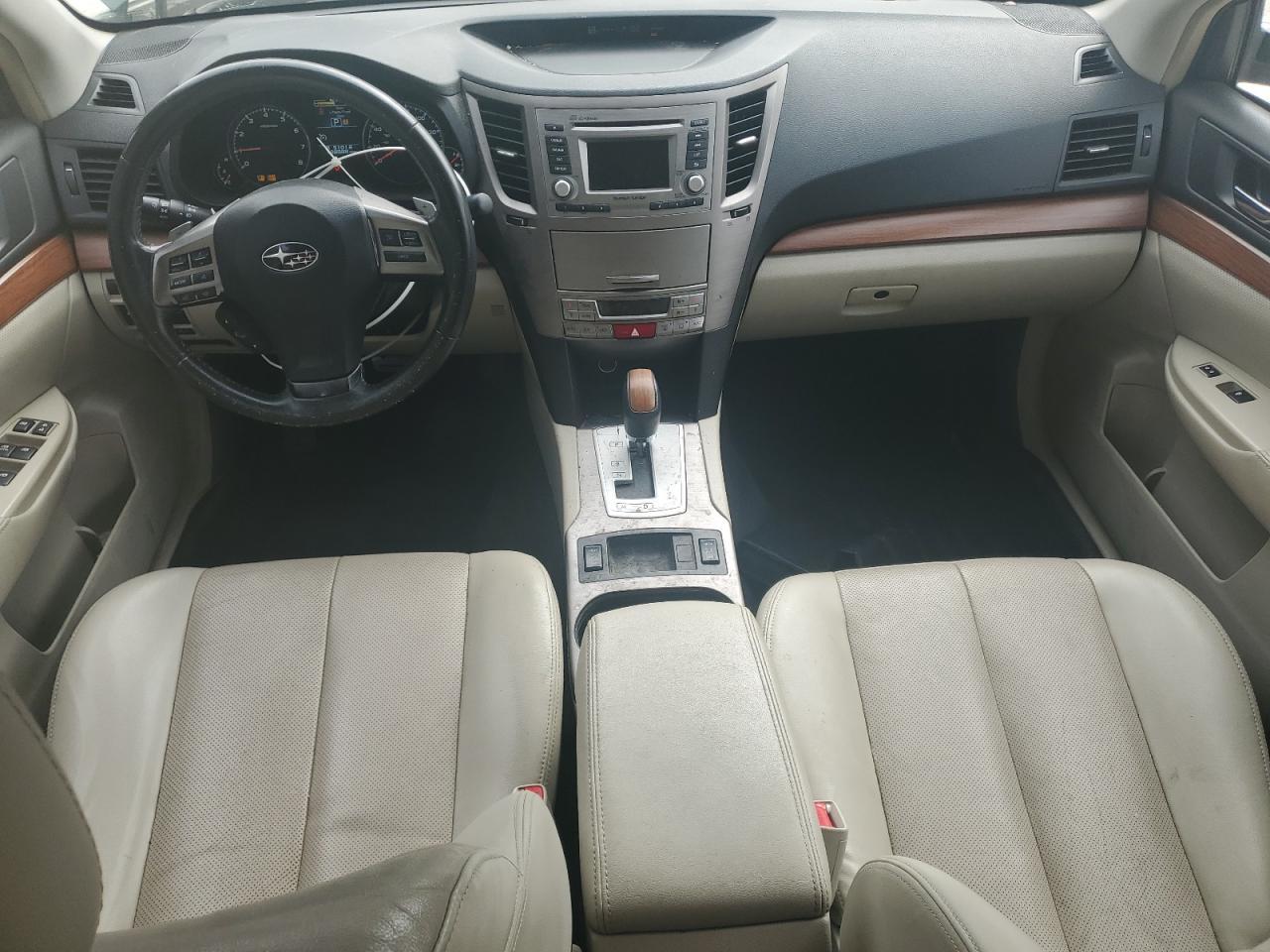 2013 SUBARU Outback