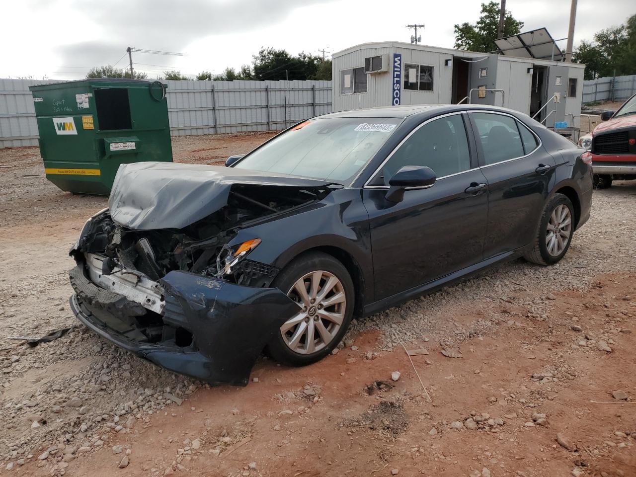 2018 TOYOTA CAMRY