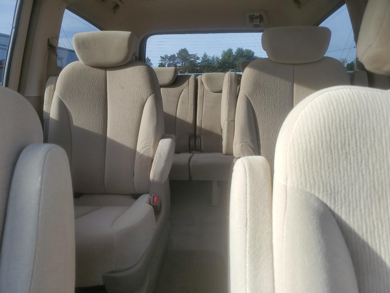 2007 KIA SEDONA