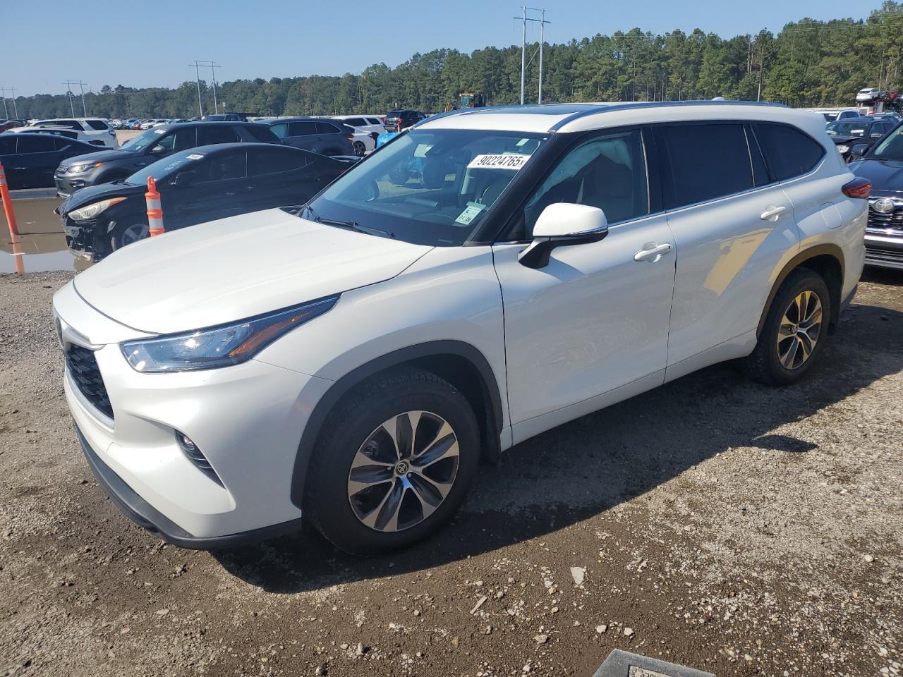 2020 TOYOTA HIGHLANDER