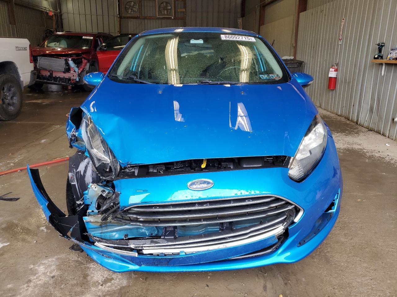 2014 FORD Fiesta