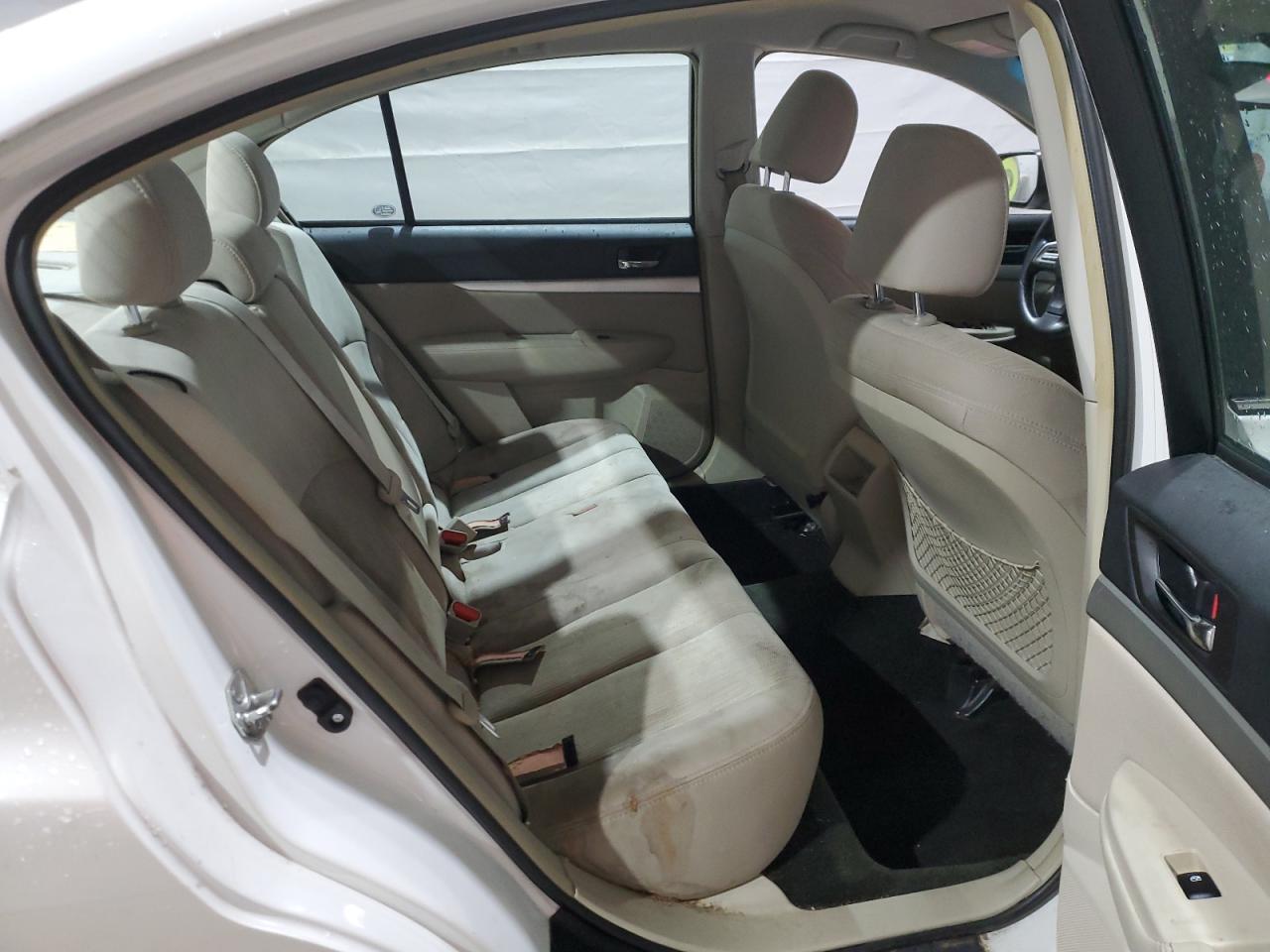 2013 SUBARU Legacy
