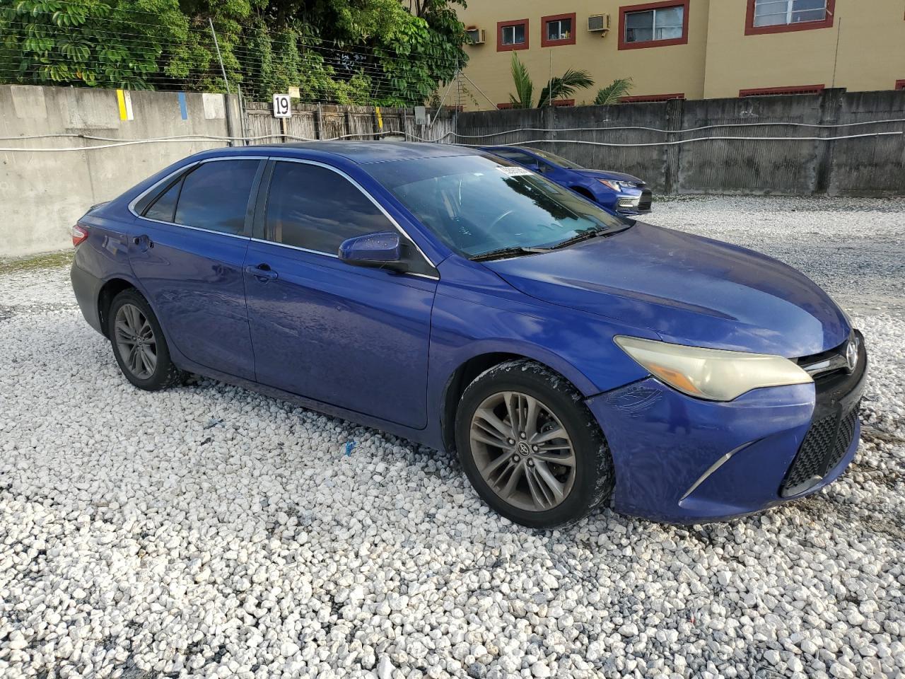 2015 TOYOTA CAMRY