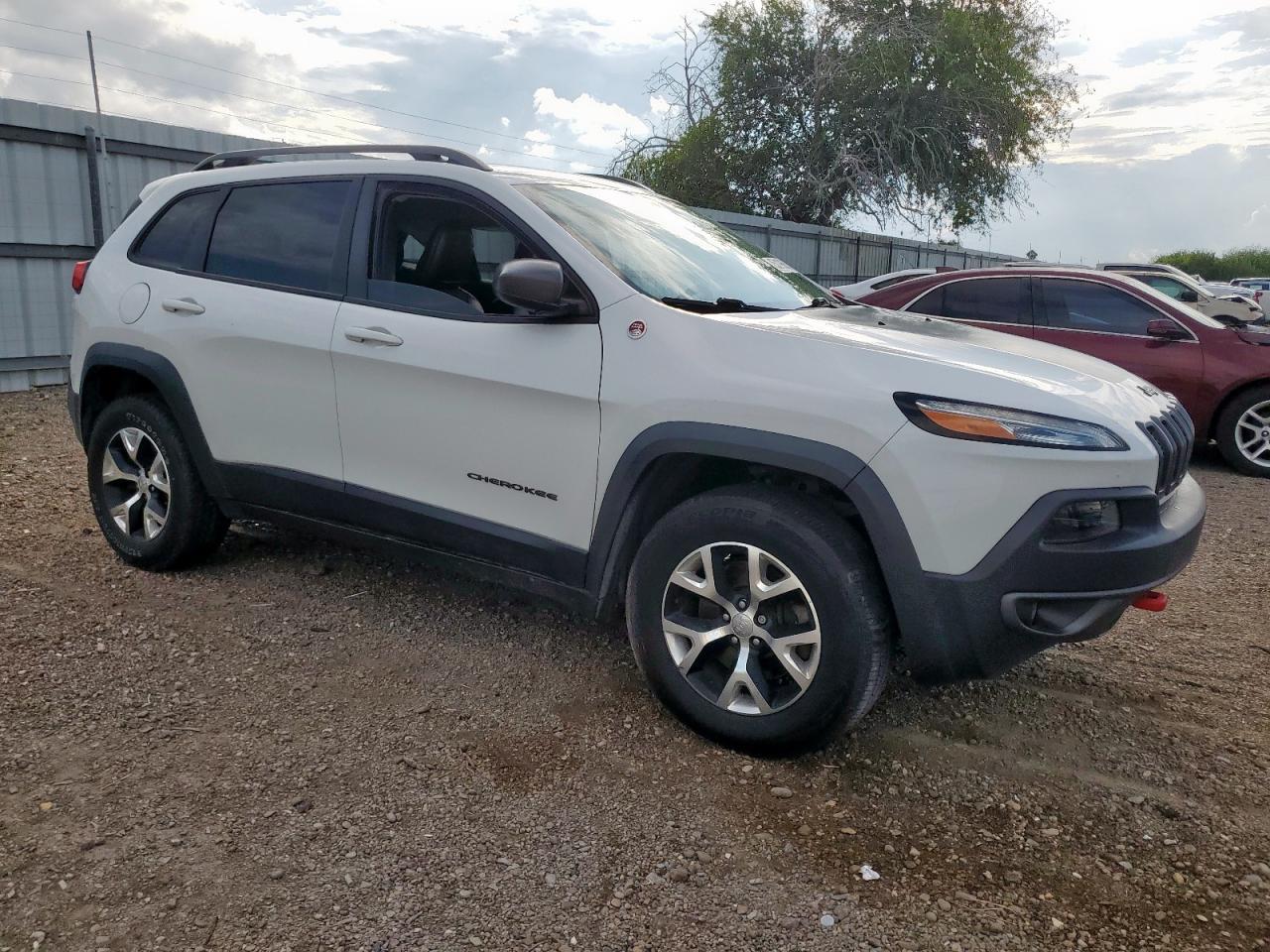 2017 JEEP CHEROKEE