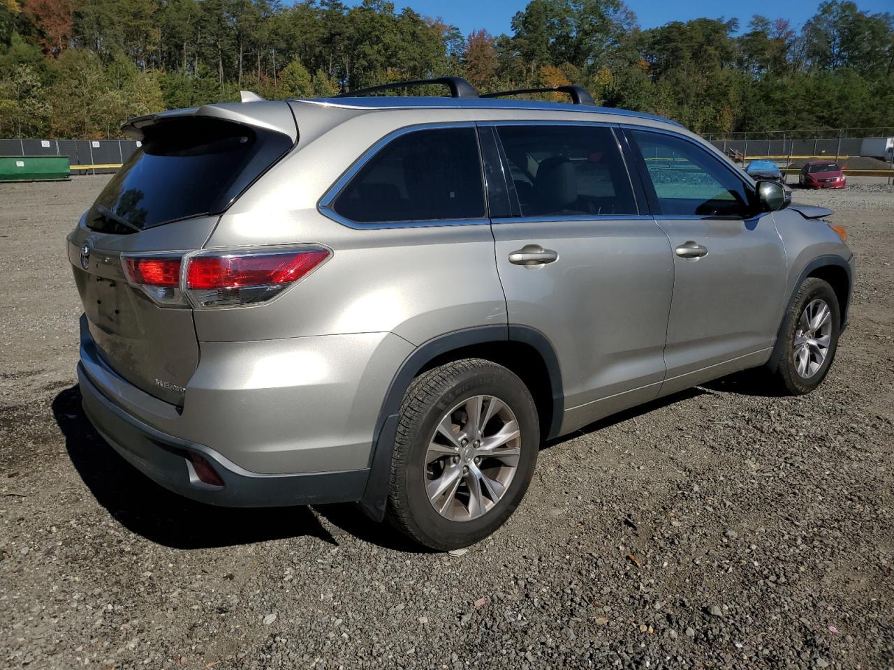 2015 TOYOTA HIGHLANDER