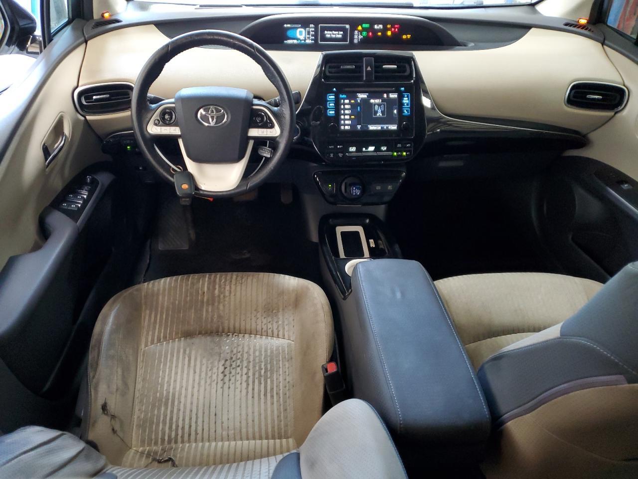 2016 TOYOTA PRIUS