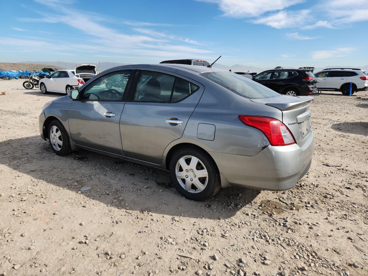 2013 NISSAN VERSA