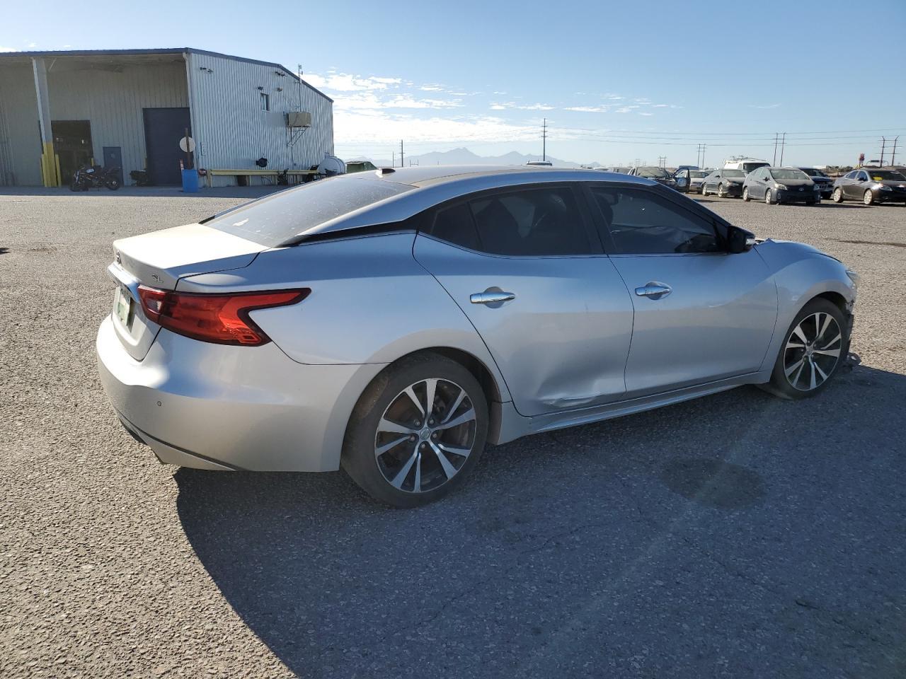2018 NISSAN Maxima