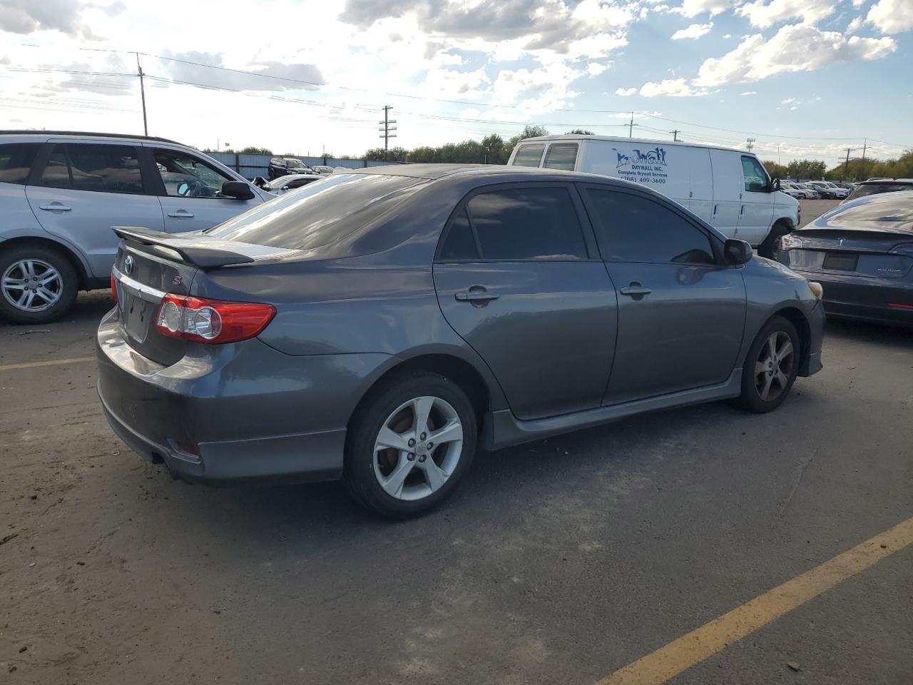 2011 TOYOTA COROLLA