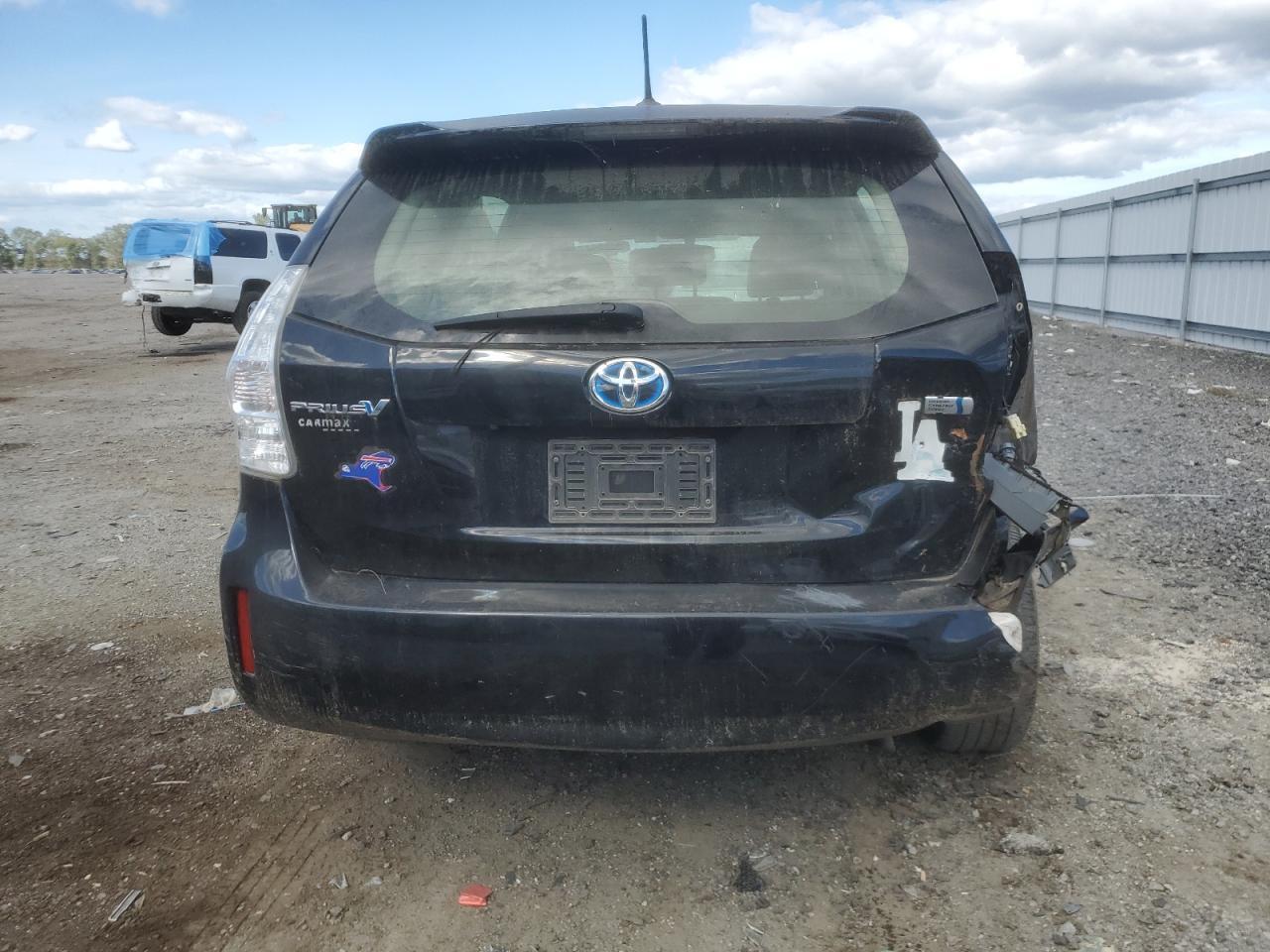 2013 TOYOTA PRIUS V
