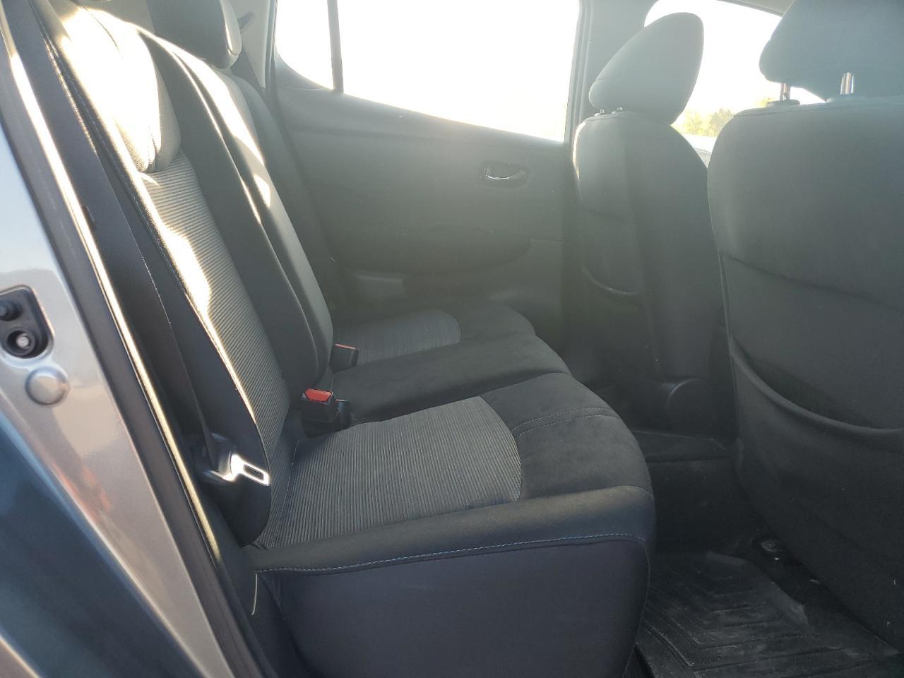 2019 NISSAN LEAF