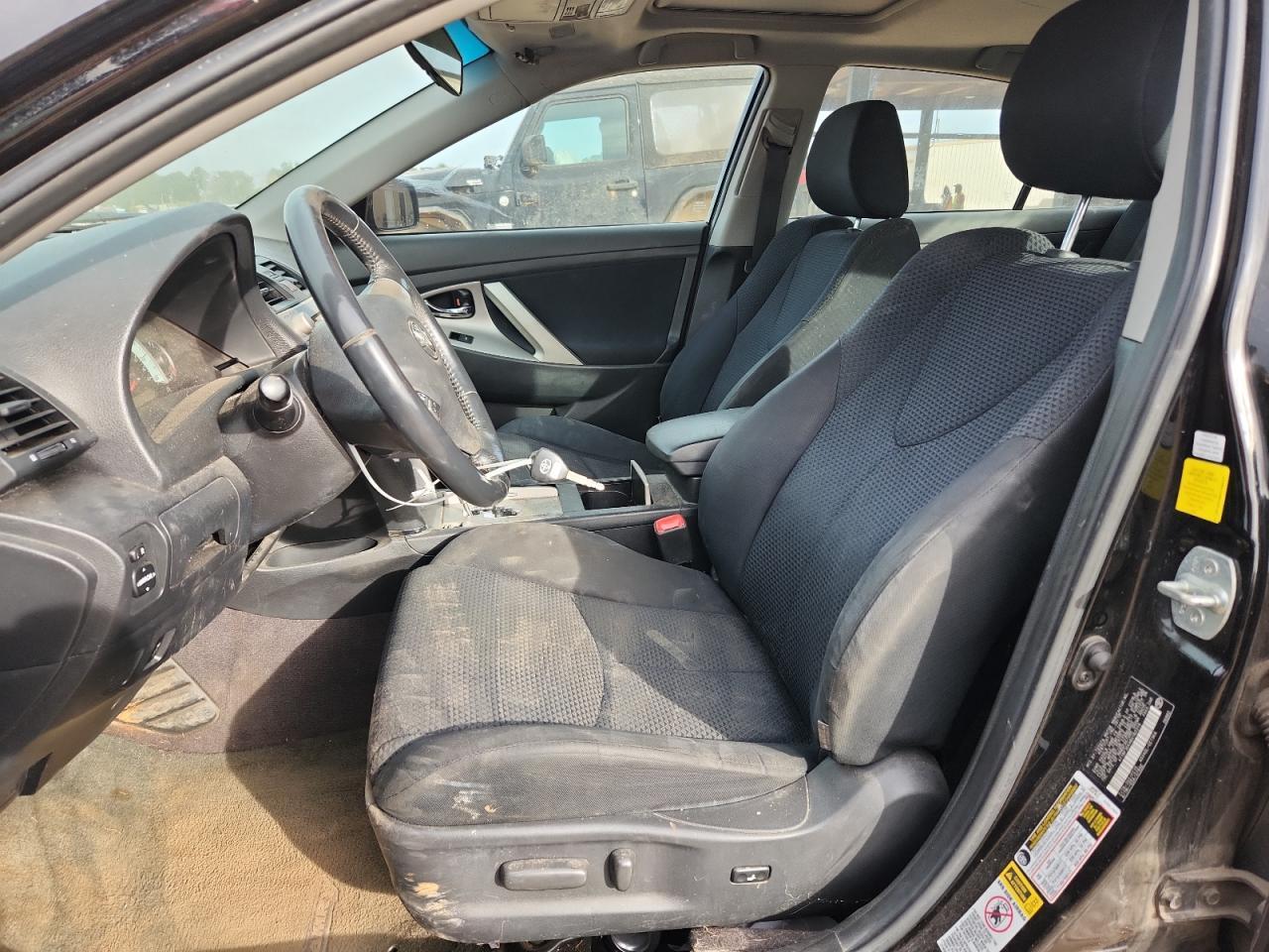2011 TOYOTA CAMRY