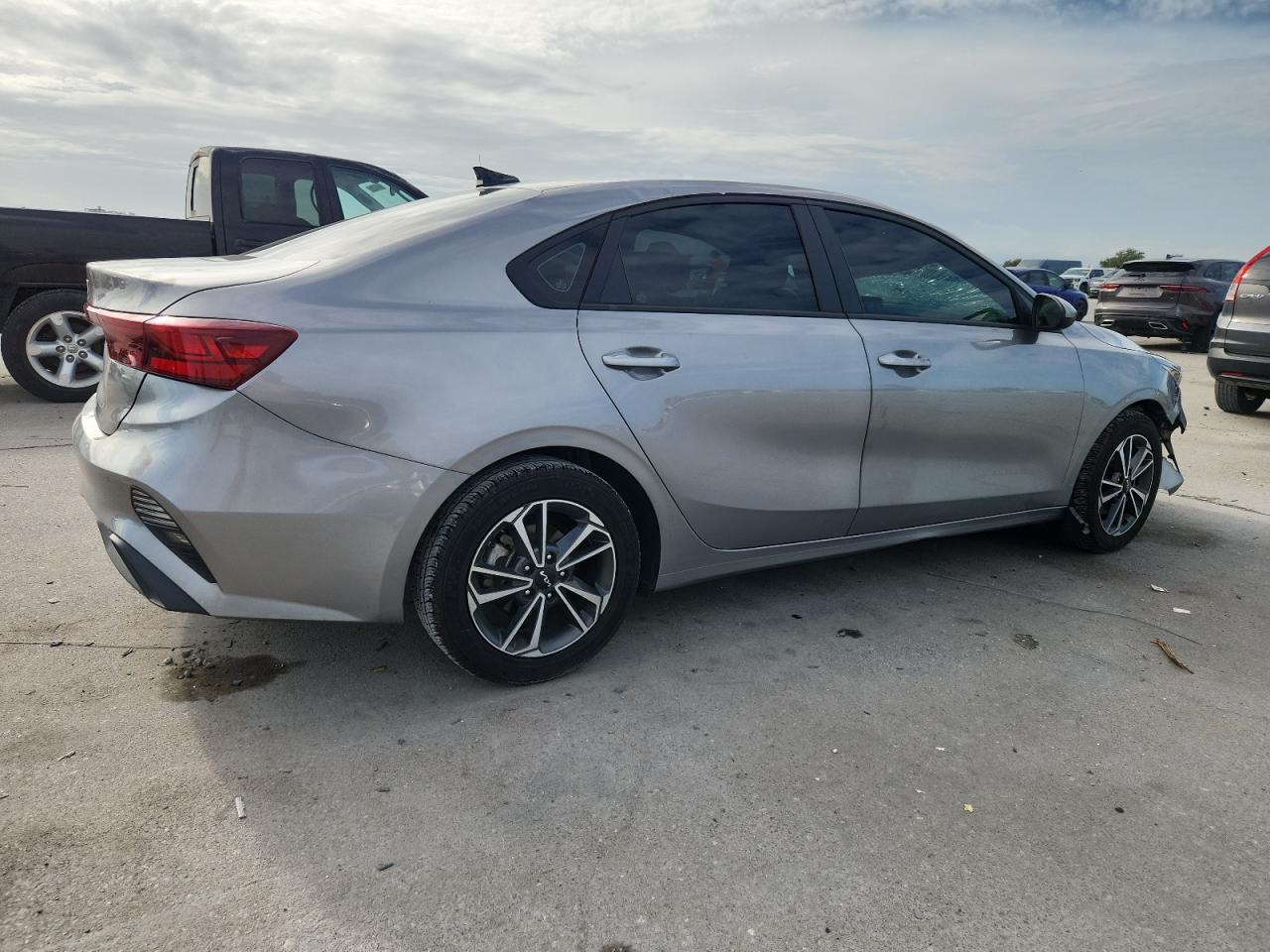 2023 KIA FORTE