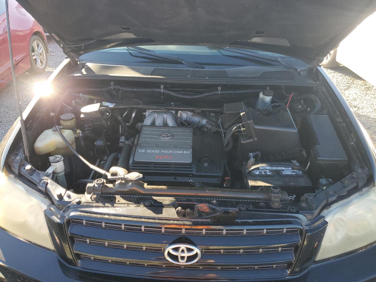 2003 TOYOTA HIGHLANDER