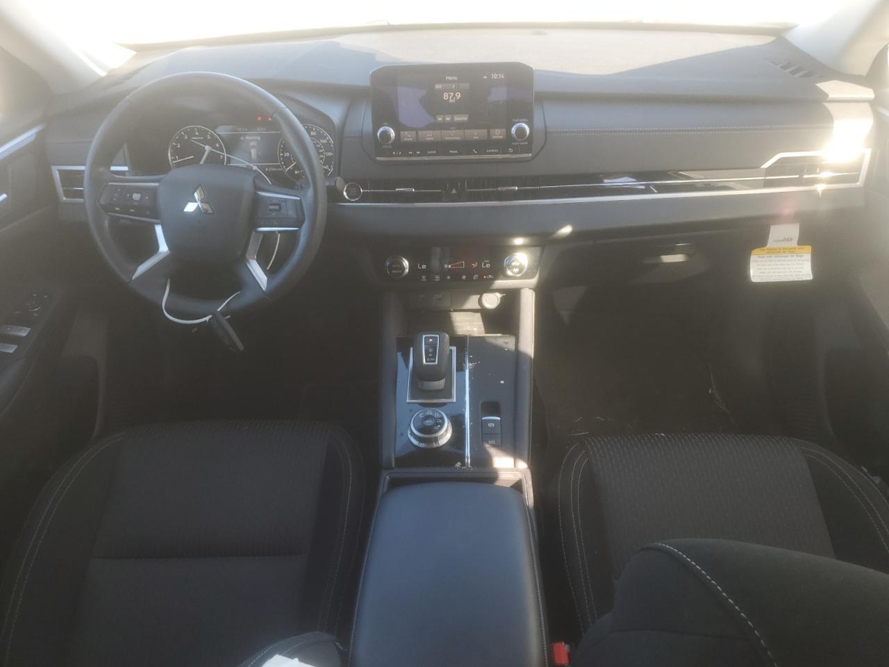 2024 MITSUBISHI outlander