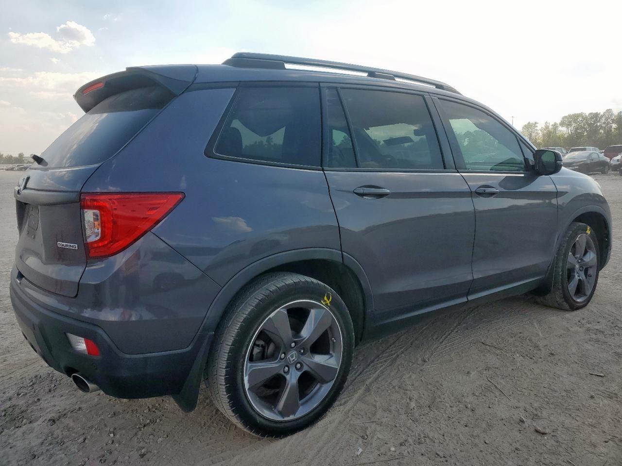 2021 HONDA Passport