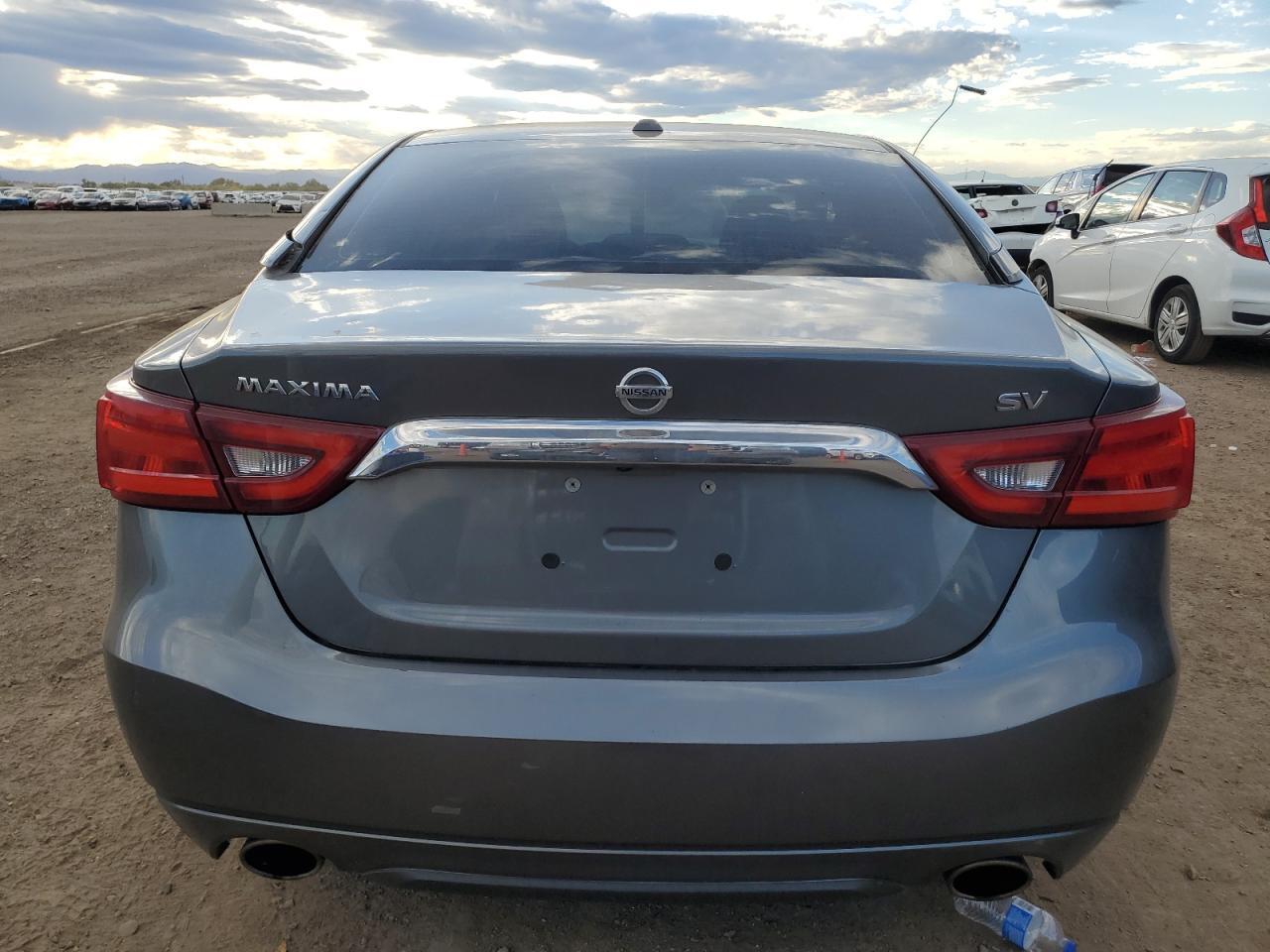 2017 NISSAN Maxima