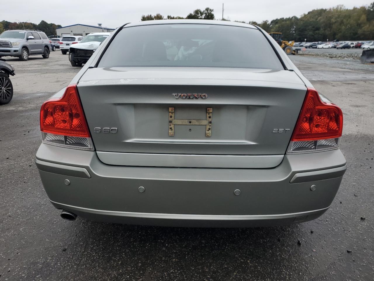 2006 VOLVO S60
