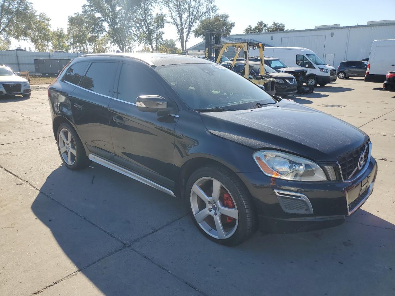 2010 VOLVO XC60