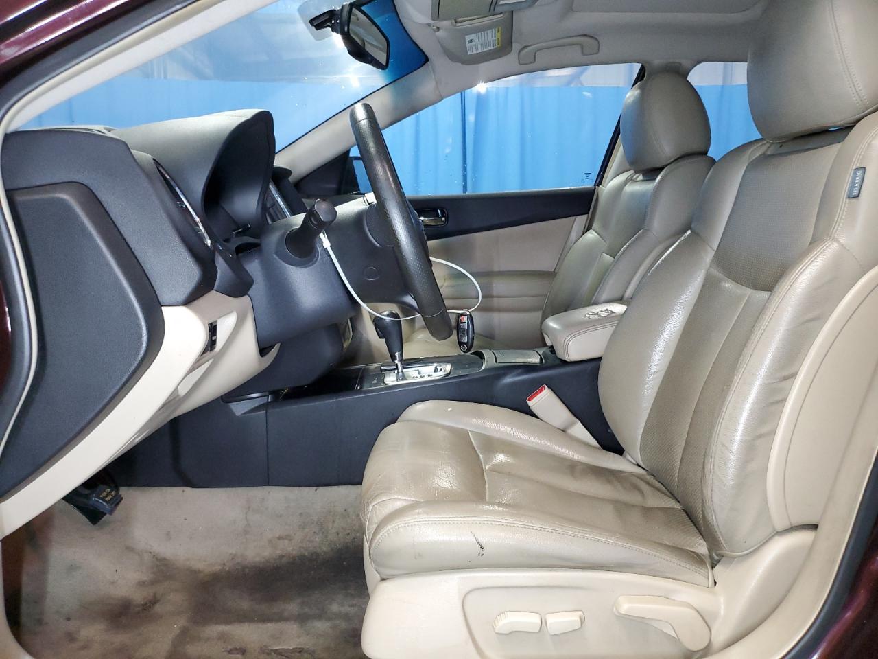 2014 NISSAN Maxima
