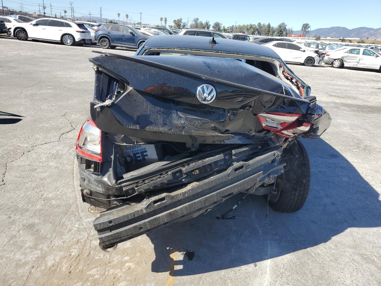 2015 VOLKSWAGEN Passat
