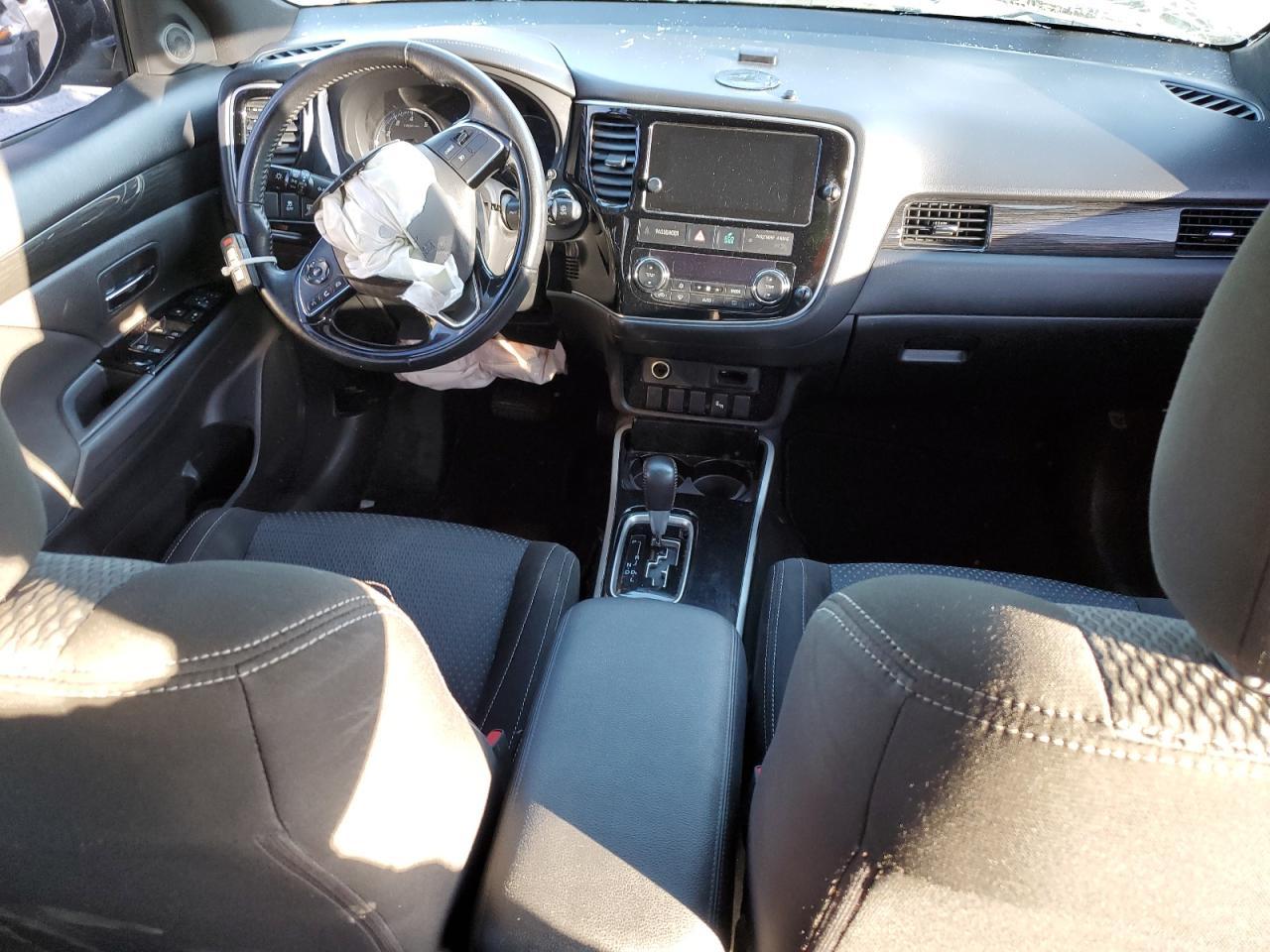 2018 MITSUBISHI outlander