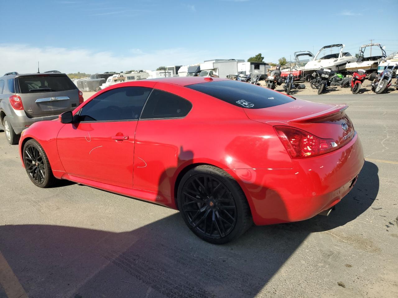 2013 INFINITI G37