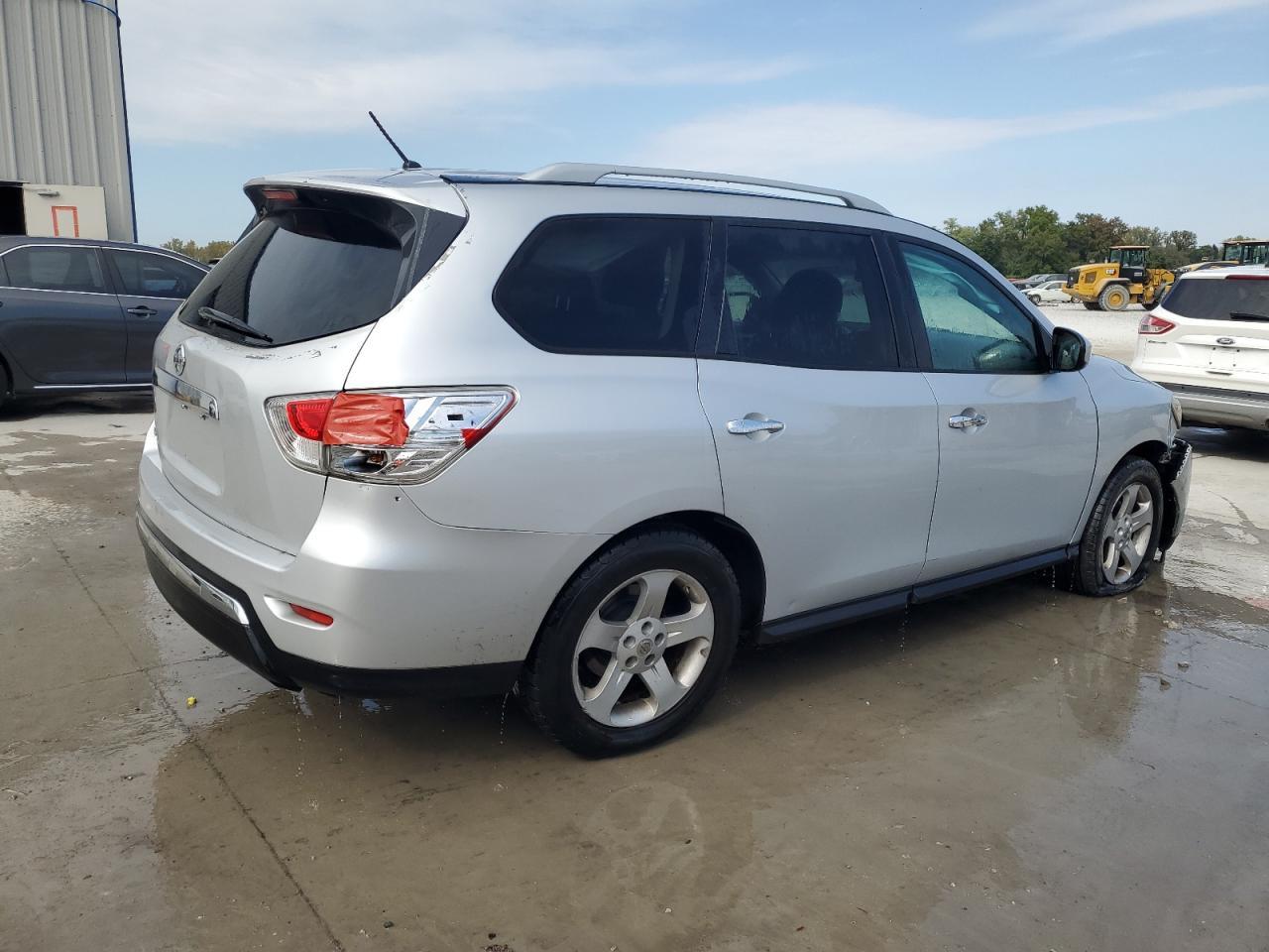 2016 NISSAN PATHFINDER